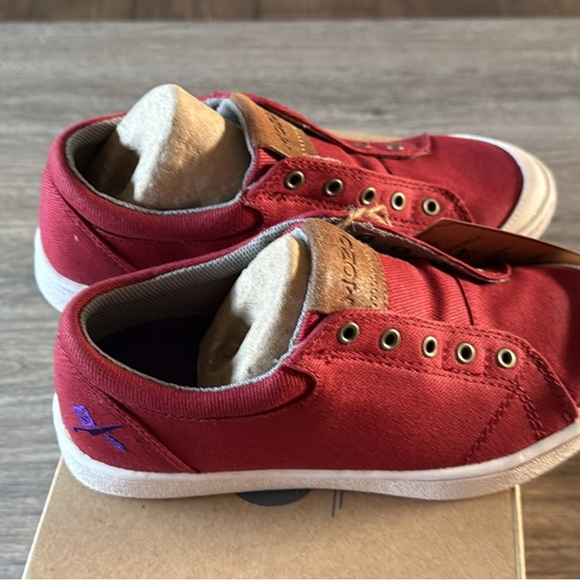 Stylish Red Kids Shoes - Picture 1 of 6